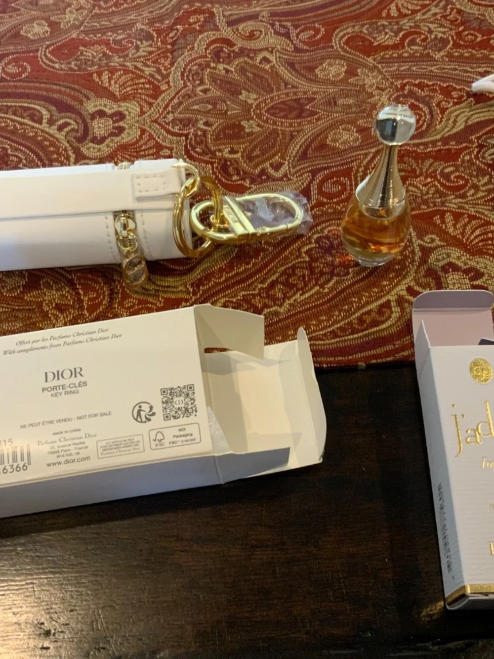 DIOR Member Gift Dior J'adore Key Ring Holder, j’adore intense parfum,cinch bag
